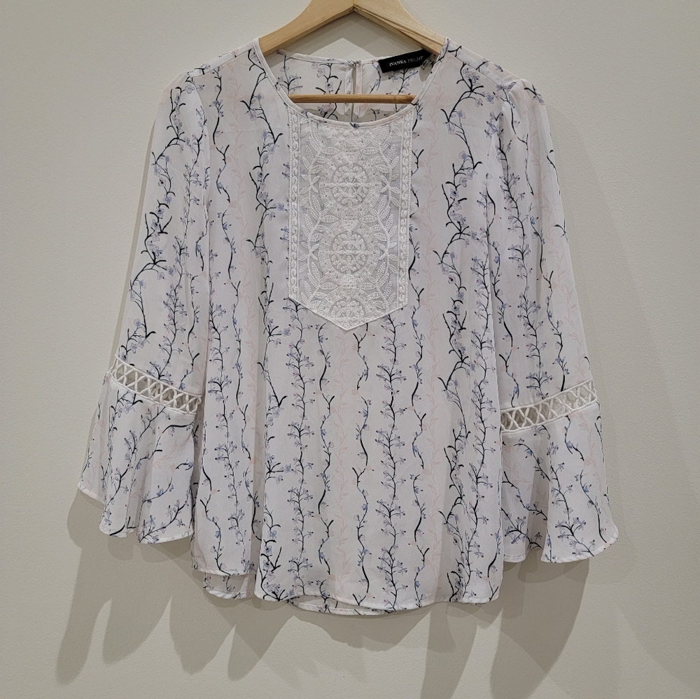 Ivanka trump small blouse